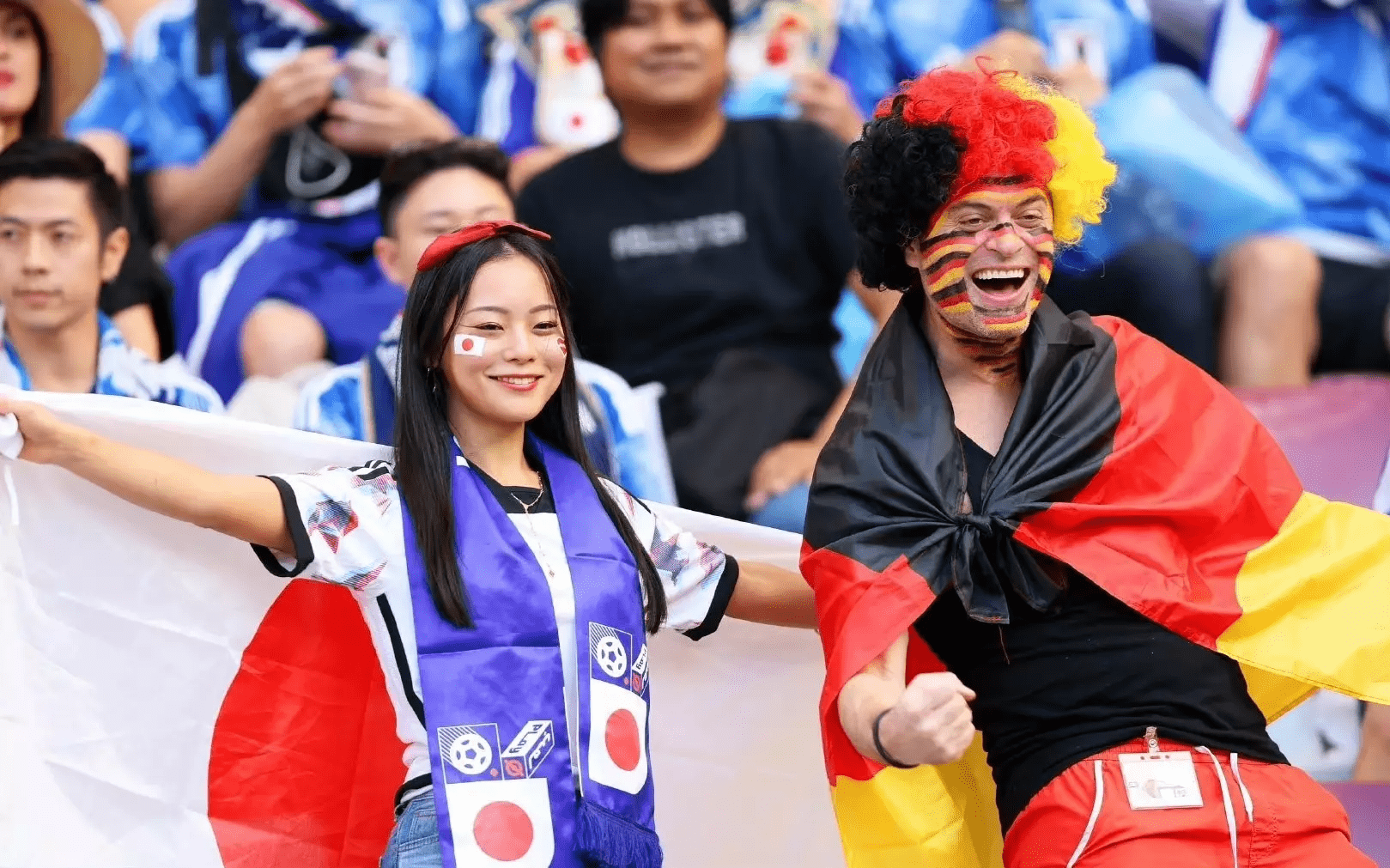 爱游戏下载-关于场面火爆！世界杯观众席沸腾不已的信息