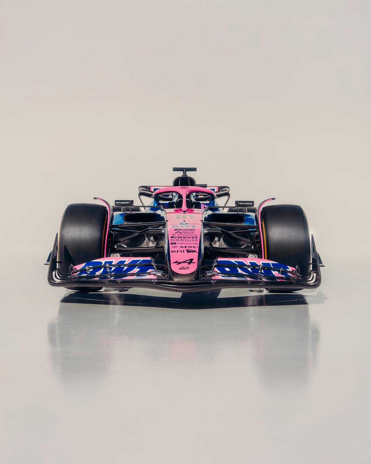 阿斯顿马丁碾压哈斯车队，汉密尔顿惊艳四座的简单介绍