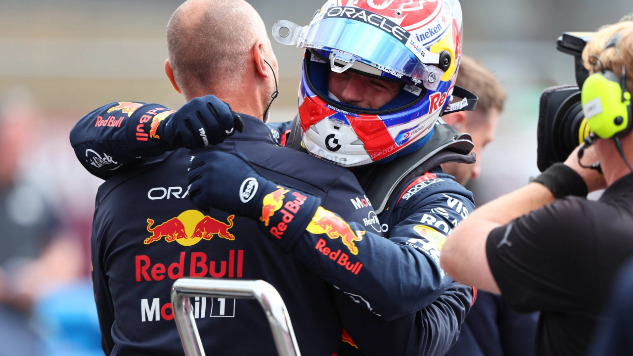 阿斯顿马丁险胜索伯车队，维斯塔潘刷新纪录