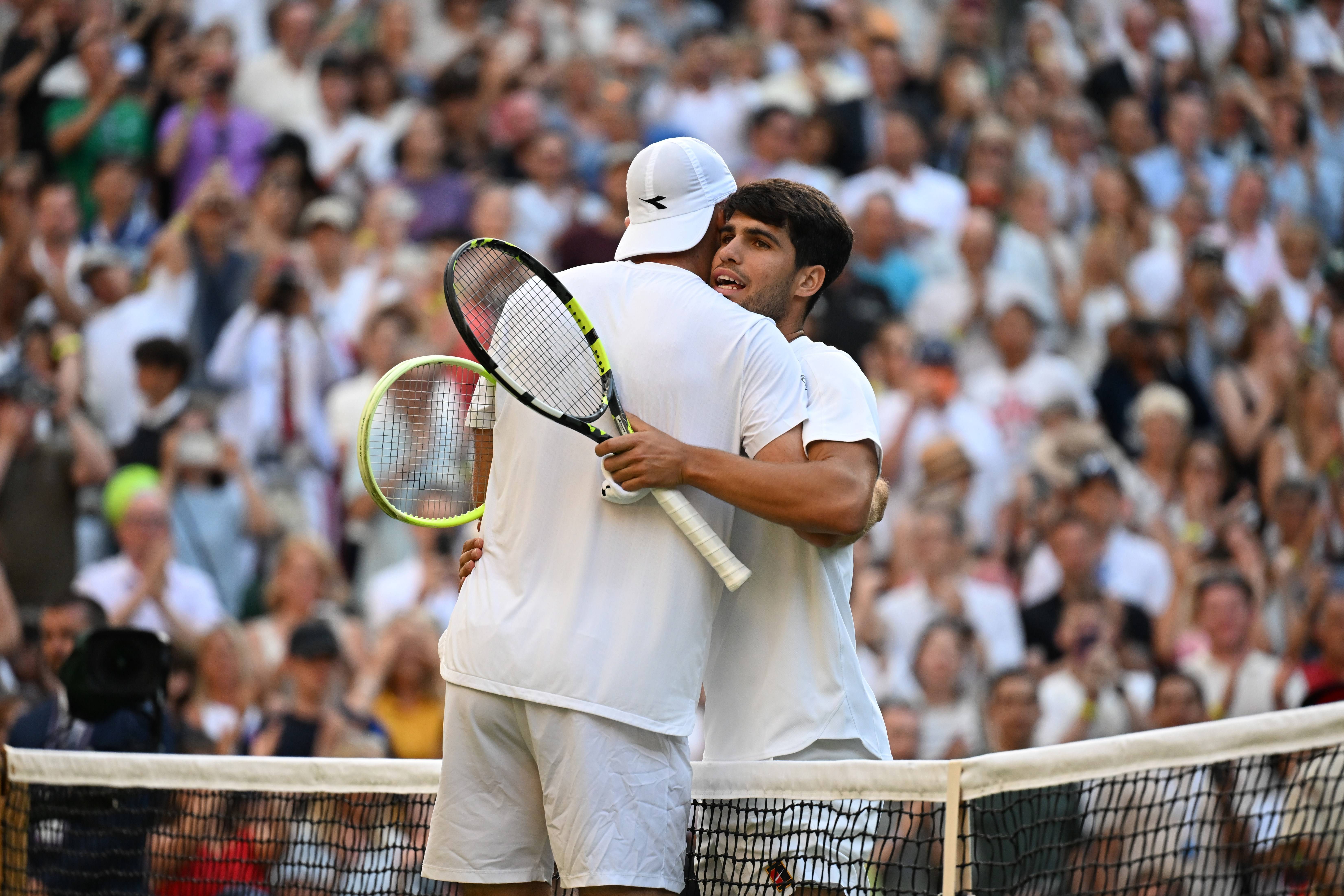 美网鏖战澳网，阿尔卡拉斯扛起全队