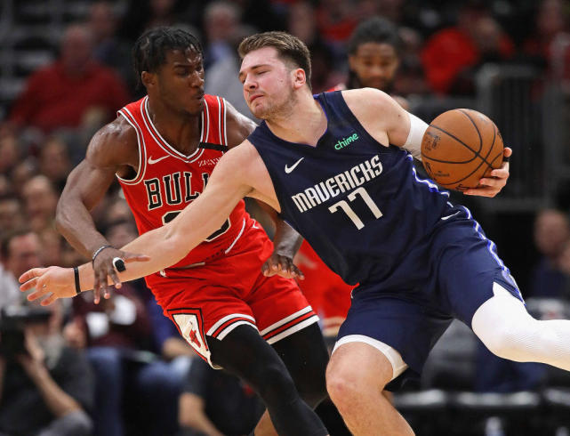 爵士险胜公牛，麦科勒姆关键制胜