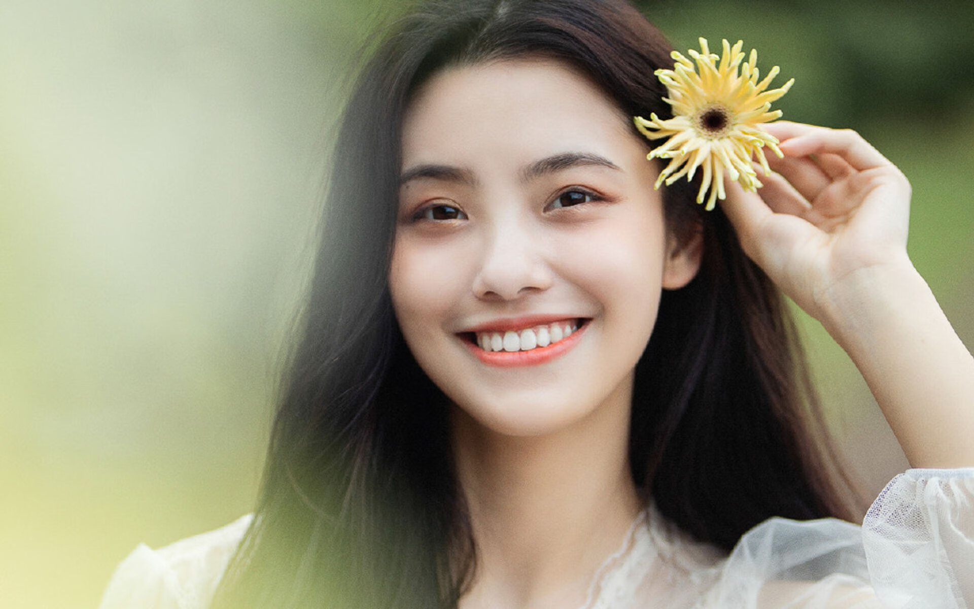 羽球长夜鏖战急,陈雨菲擎旗破晓光