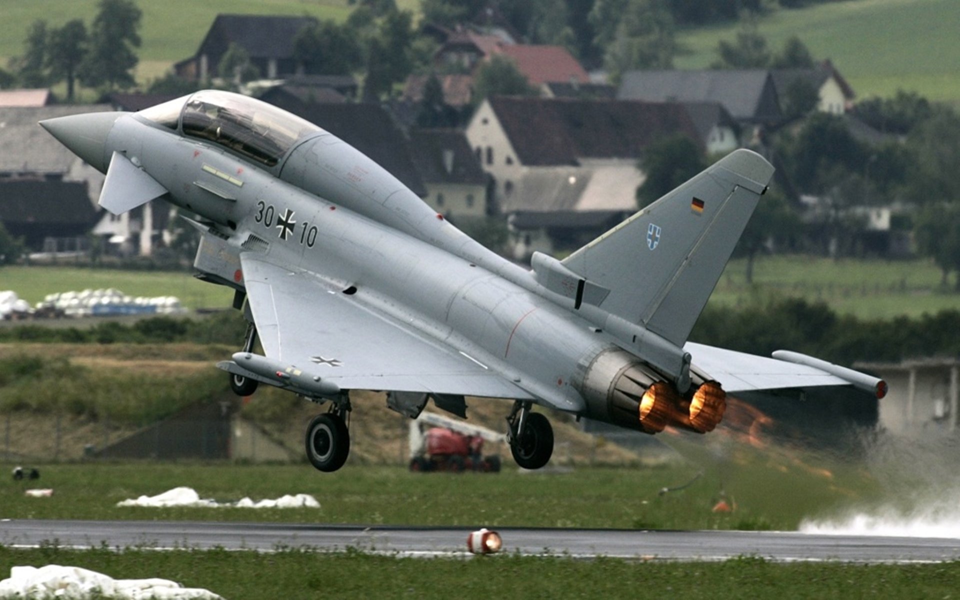 爱游戏官方入口-终极战场，字母哥生涯夜映照，公牛险胜深圳队诠释篮球无疆界