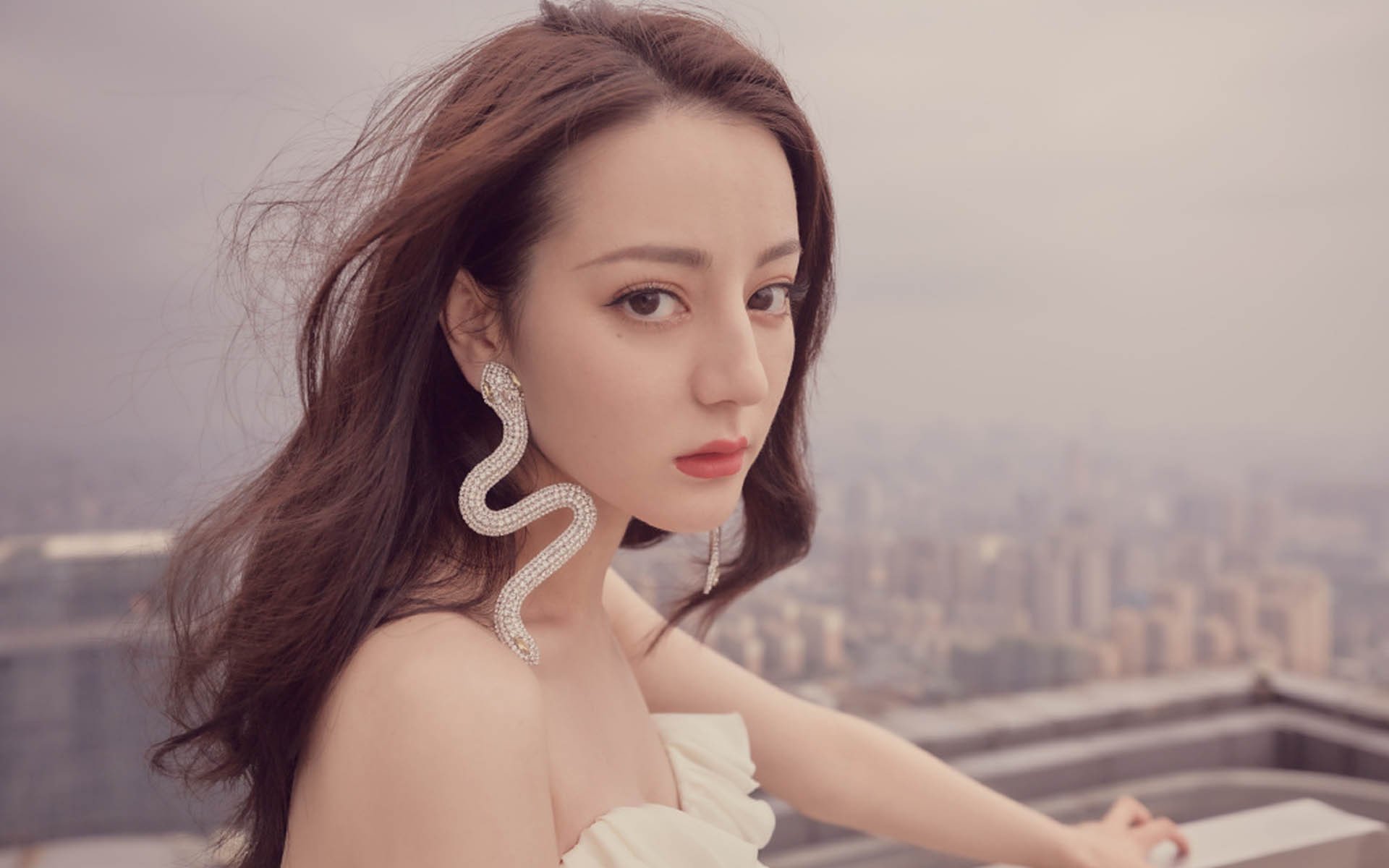 另类德比,摩洛哥血拼秘鲁的战术迷局,与如何锁死克瓦拉茨赫利亚