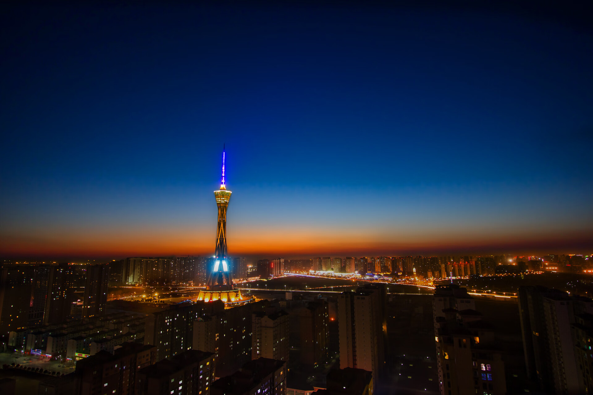 爱游戏大厅-孤星闪耀，2026世界杯唯一一场非典型强强对话，奥斯梅恩与替补奇兵改写历史
