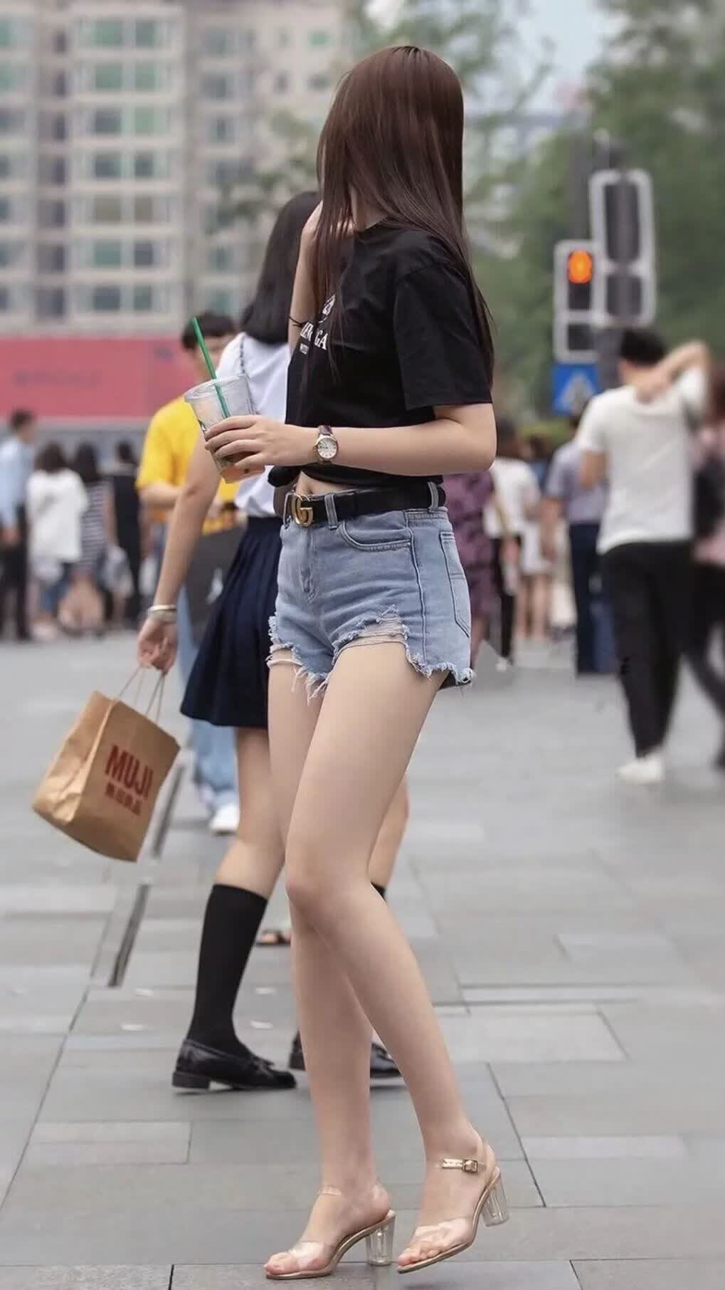 蓝衣风暴，2026世界杯G组关键战，印度攻陷英格兰，凯恩独木难支